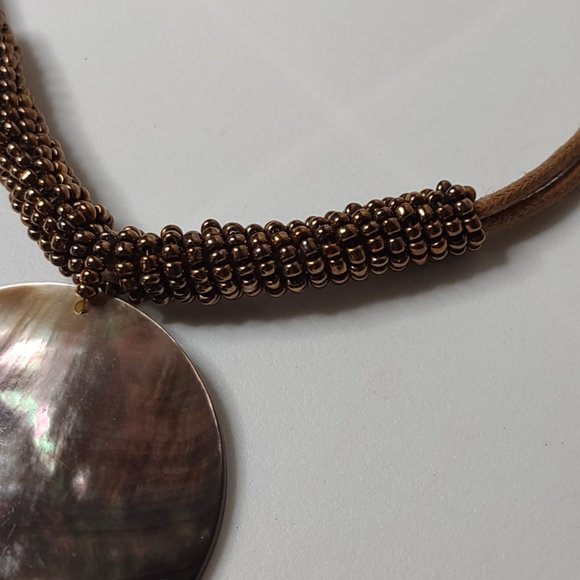 Lia Sophia Brown Shell Pendant Necklace Adjustable 16 To 17 Inches Long - Picture 4 of 10